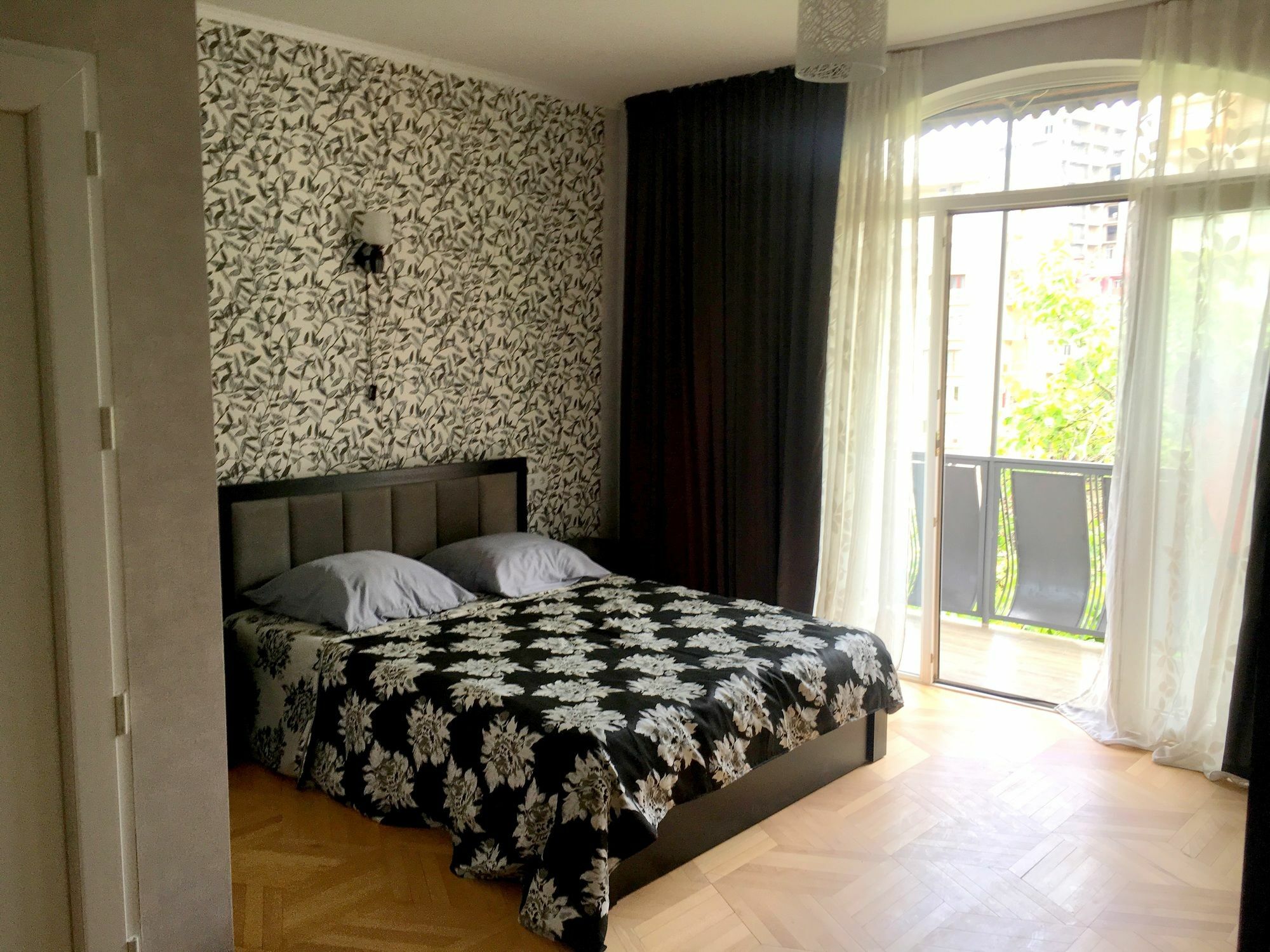 Gnt+ Hotel Tbiliszi Kültér fotó