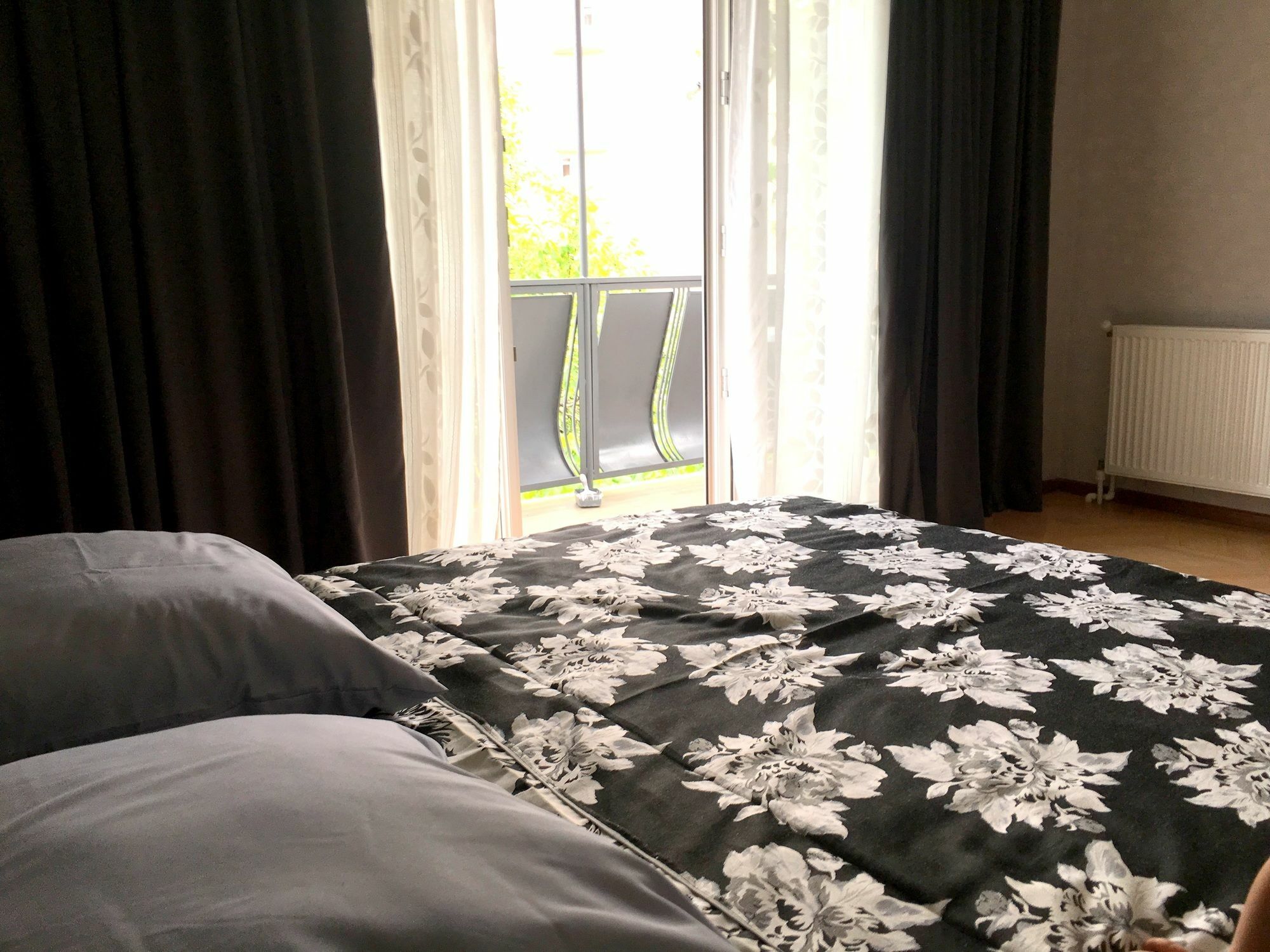 Gnt+ Hotel Tbiliszi Kültér fotó